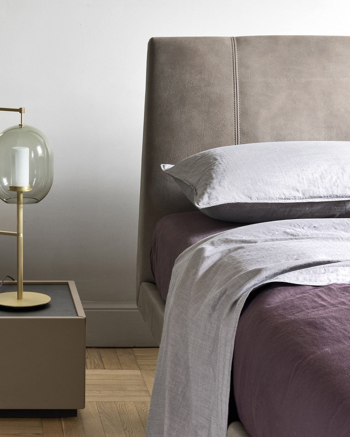 Designbed FeboLeather S 1200x1500 01 Bedhabits